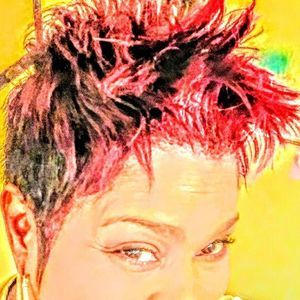 Meet your Posher, Connie